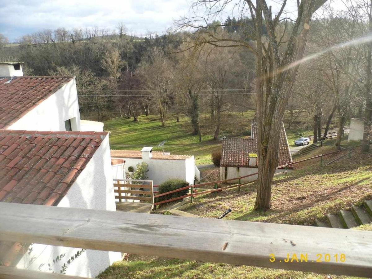 Joli Petit T4 Confortable Au Bord De Leau Vieille-Brioude Exterior foto